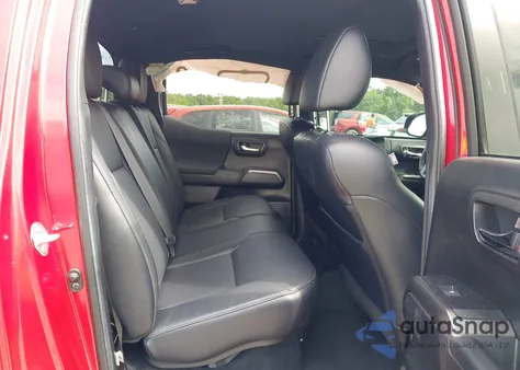 2022 Toyota Tacoma Trd Off Road z USA, uszkodzony, nr VIN 3TMAZ5CN9NM178170